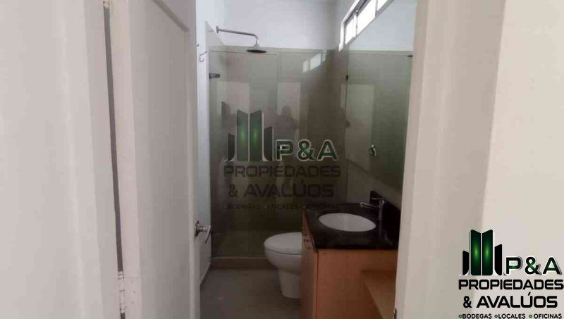 Casa en arriendo Antioquia Medellín San Miguel 190 m2 Habitaciones 2 Baños 2 Garajes 0 Precio $4000000