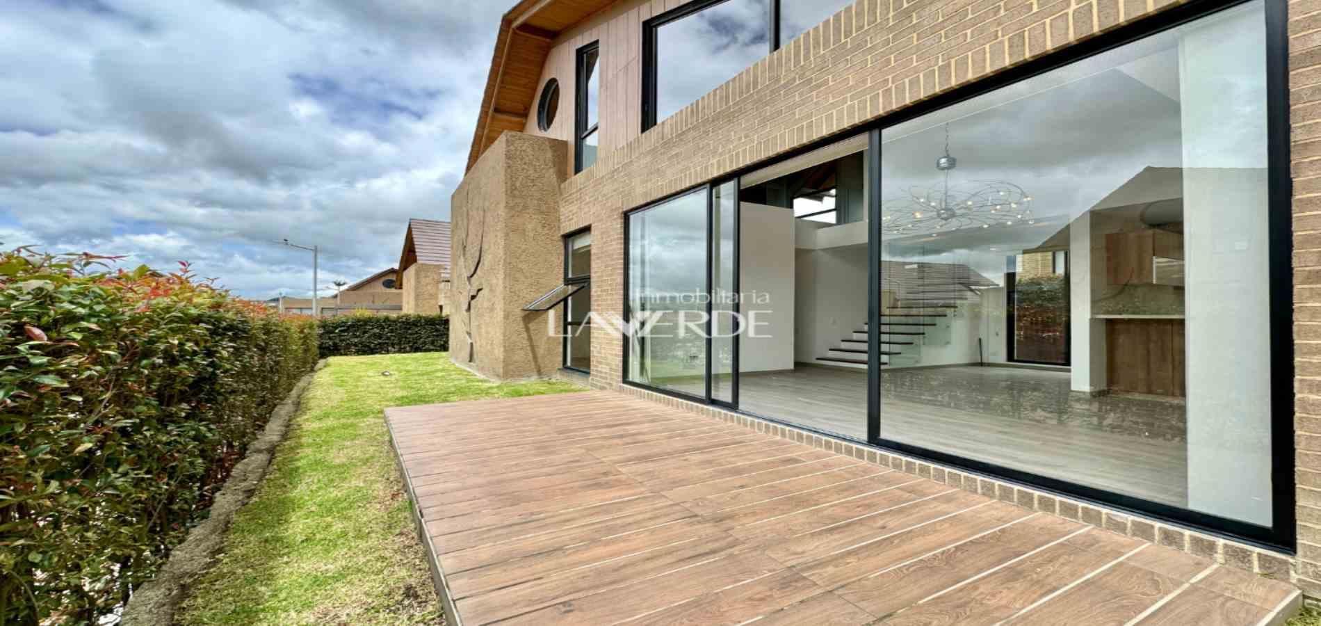 Casa en venta Cundinamarca Cajicá Cajica 128 m2 Habitaciones 3 Baños 3 Garajes 2 Precio $1100000000