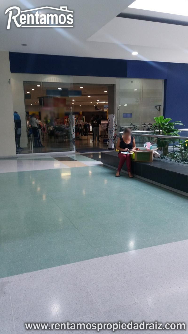 Local en venta Antioquia Medellín Colon 24 m2 Habitaciones 0 Baños 0 Garajes 0 Precio $320000000