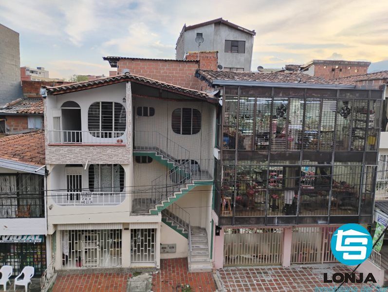 Casa en venta Antioquia Itagüí Santa María No 3 94 m2 Habitaciones 4 Baños 2 Garajes 0 Precio $400000000