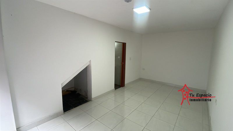 Local en arriendo Antioquia Medellín Suramericana 15 m2 Habitaciones 0 Baños 1 Garajes 0 Precio $1500000