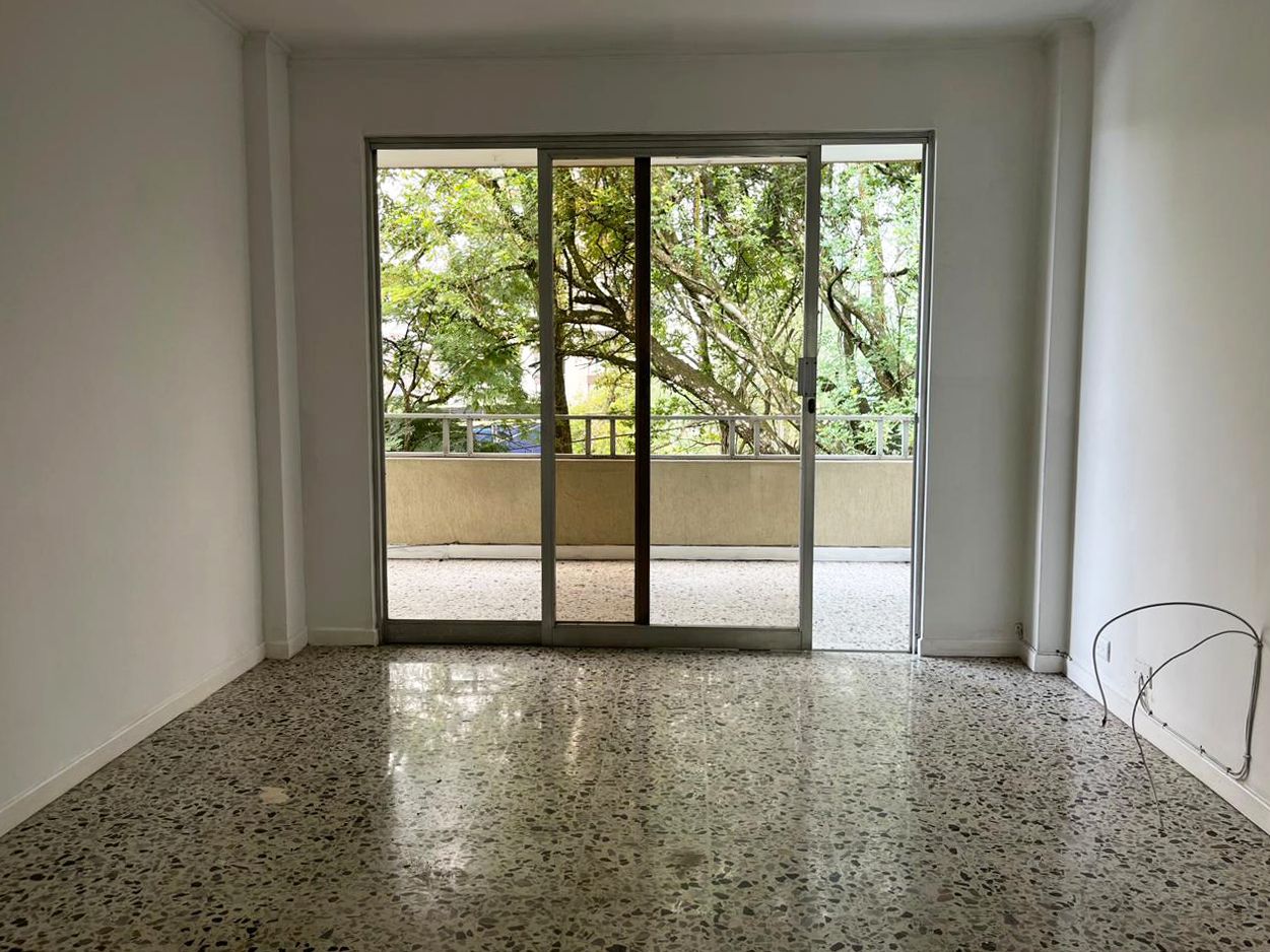 Apartamento en arriendo Antioquia Medellín San Lucas 155 m2 Habitaciones 3 Baños 2 Garajes 2 Precio $5500000