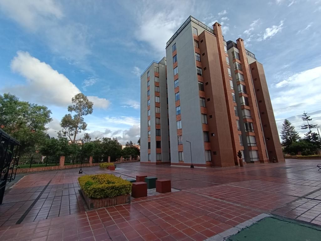 Apartamento en venta Cundinamarca Bogotá Quinta Paredes 151 m2 Habitaciones 3 Baños 3 Garajes 2 Precio $895000000