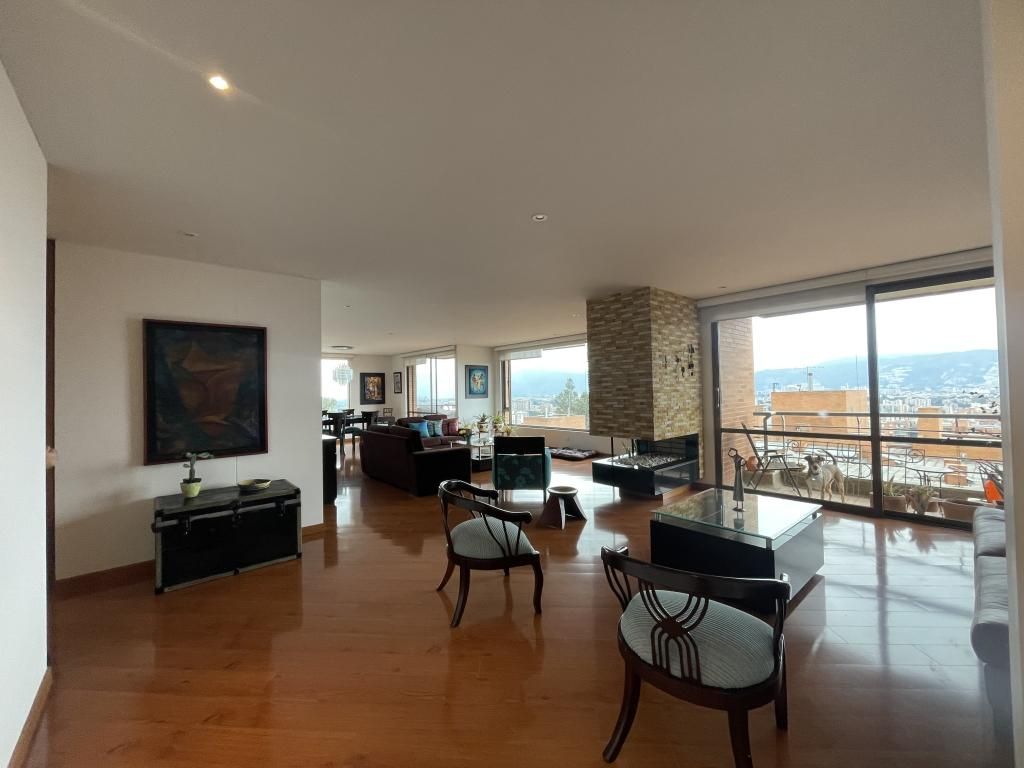 Apartamento en venta Cundinamarca Bogotá Villa Elisa 274 m2 Habitaciones 4 Baños 5 Garajes 4 Precio $1870000000