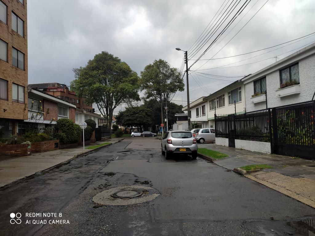 Casa en venta Cundinamarca Bogotá Sears 680 m2 Habitaciones 5 Baños 4 Garajes 4 Precio $1998000000