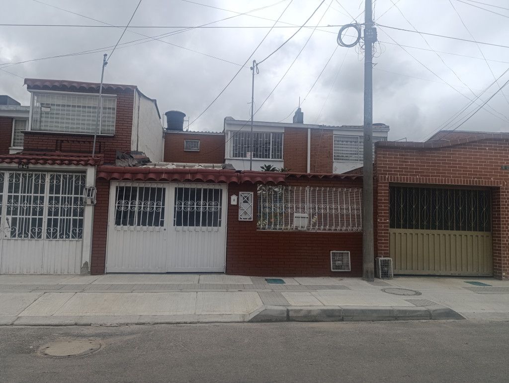 Casa en venta Cundinamarca Bogotá Ub Cordoba Niza 183 m2 Habitaciones 4 Baños 3 Garajes 2 Precio $690000000