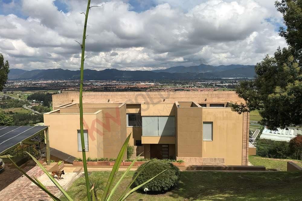 Casa en venta Cundinamarca Chía Chia 700 m2 Habitaciones 4 Baños 4 Garajes 4 Precio $4850000000