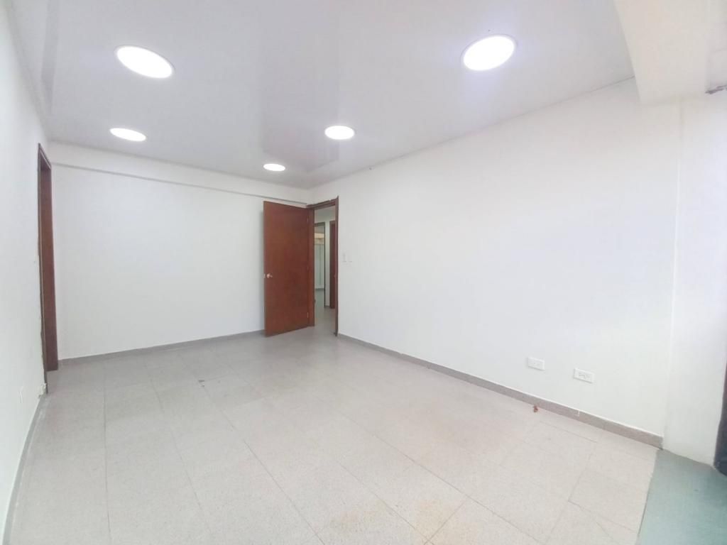 Consultorio en arriendo Cundinamarca Bogotá Palermo 290 m2 Habitaciones 0 Baños 12 Garajes 0 Precio $10500000