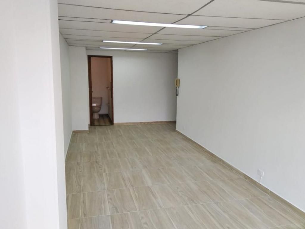 Oficina en venta Cundinamarca Bogotá Santa Barbara Central 24 m2 Habitaciones 0 Baños 1 Garajes 0 Precio $168000000