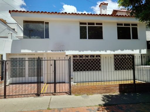 Casa en arriendo Cundinamarca Bogotá Los Cedros 320 m2 Habitaciones 13 Baños 4 Garajes 1 Precio $10000000