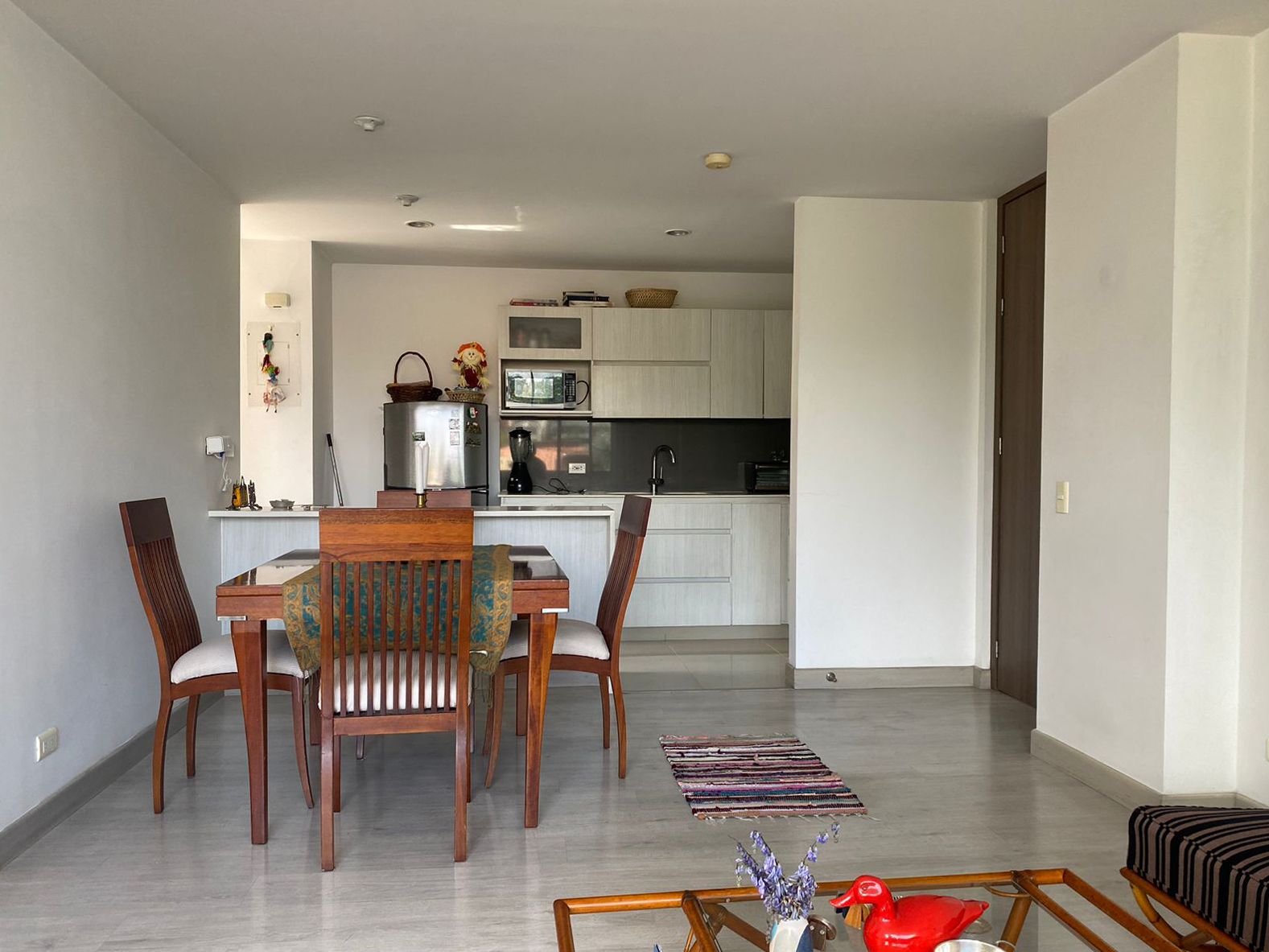 Apartamento en arriendo o venta Antioquia Envigado Alto De Misael 88 m2 Habitaciones 2 Baños 3 Garajes 2 Precio venta $790000000 Precio arriendo $4650000