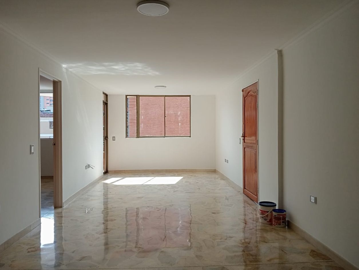 Apartamento en arriendo Antioquia Medellín Las Acacias 112 m2 Habitaciones 3 Baños 2 Garajes 1 Precio $3900000