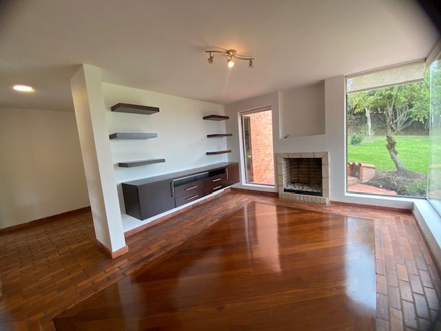 Casa en venta Cundinamarca Chía Los Sauces 500 m2 Habitaciones 5 Baños 7 Garajes 1 Precio $3500000000