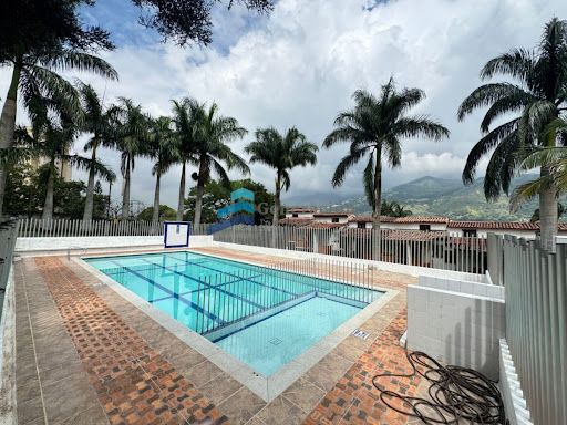 Apartamento en arriendo Antioquia Copacabana Pedregal 80 m2 Habitaciones 4 Baños 3 Garajes 1 Precio $1650000