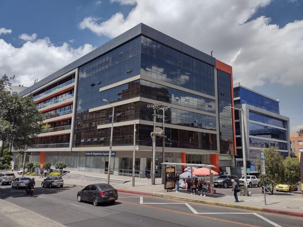 Oficina en venta Cundinamarca Bogotá Bella Suiza 102 m2 Habitaciones 0 Baños 10 Garajes 2 Precio $1200000000