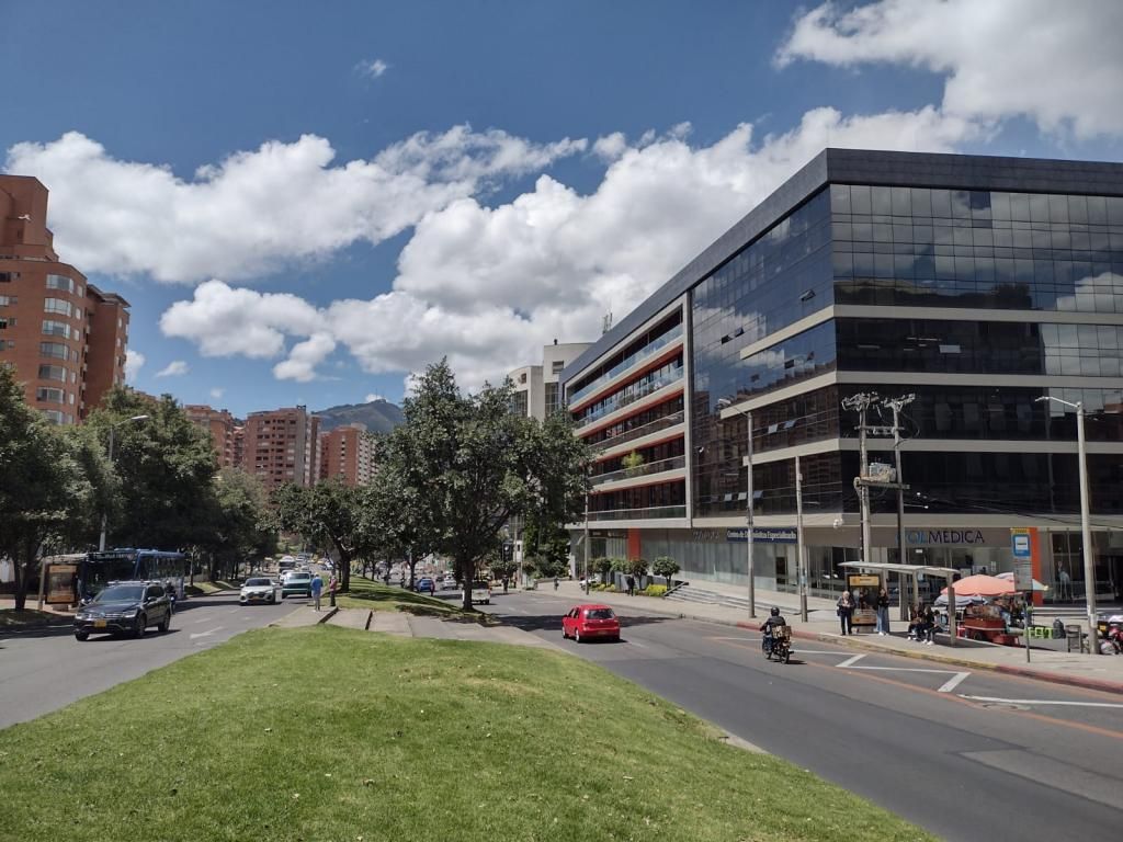 Oficina en venta Cundinamarca Bogotá Bella Suiza 102 m2 Habitaciones 0 Baños 0 Garajes 2 Precio $1200000000
