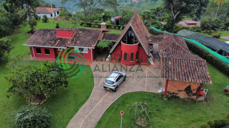 Casa Campestre en venta Santander Bucaramanga Bucaramanga 300 m2 Habitaciones 3 Baños 4 Garajes 2 Precio $1200000000