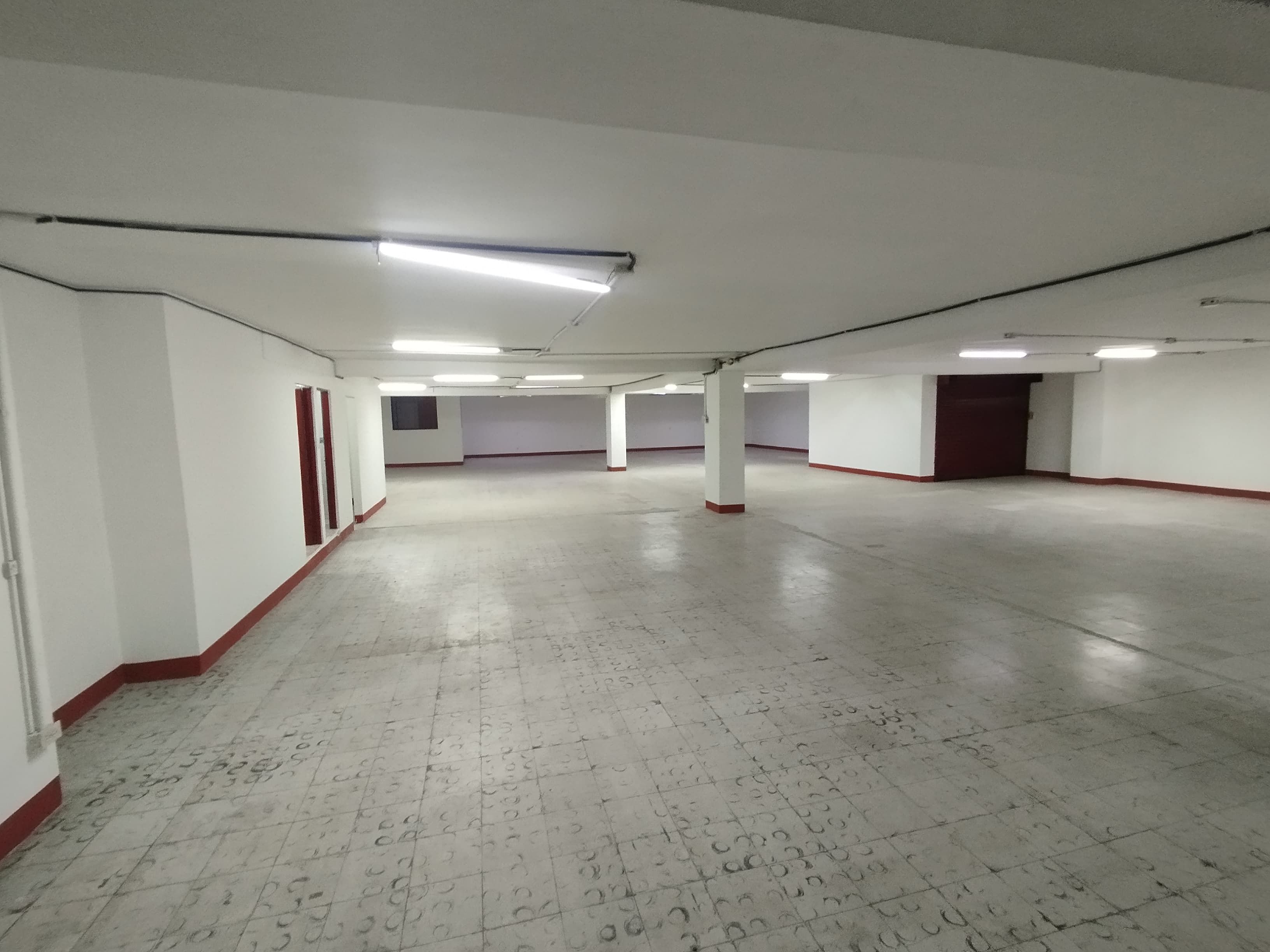 Bodega en arriendo Antioquia Medellín Caribe 530 m2 Habitaciones 0 Baños 3 Garajes 0 Precio $11500000