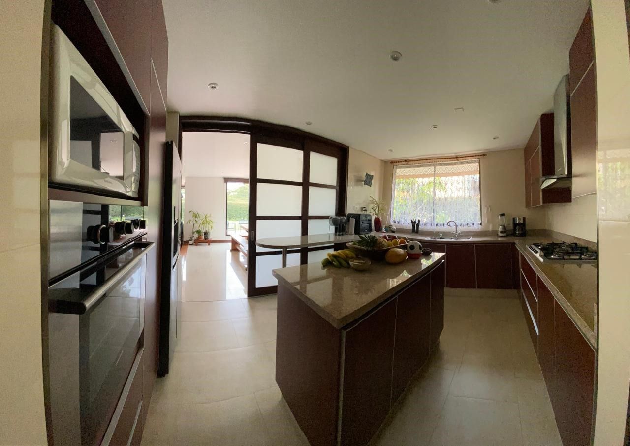 Casa en venta Cundinamarca Cajicá Caminos De Chunugua 320 m2 Habitaciones 3 Baños 4 Garajes 5 Precio $2400000000