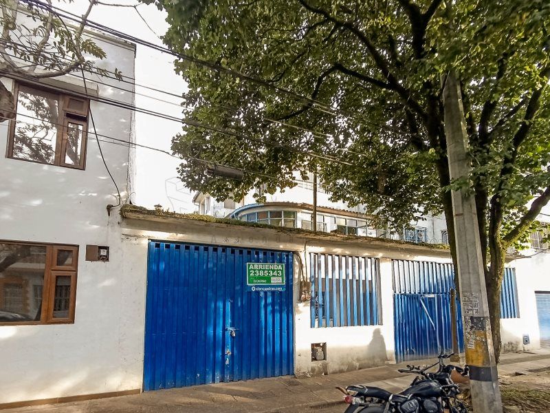 Bodega en arriendo Antioquia Medellín Prado 170 m2 Habitaciones 0 Baños 2 Garajes 0 Precio $7400000