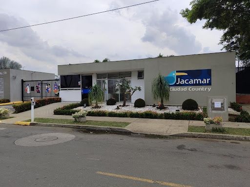 Casa en arriendo Valle Del Cauca Cali Cali 130 m2 Habitaciones 3 Baños 3 Garajes 1 Precio $1600000