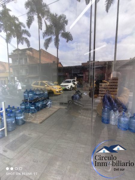 Local en arriendo Antioquia Envigado Zona Centro 200 m2 Habitaciones 0 Baños 2 Garajes 1 Precio $15000000