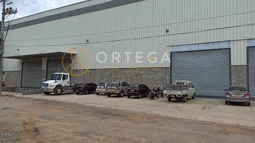 Bodega en arriendo Santander Bucaramanga Bucaramanga 2400 m2 Habitaciones 0 Baños 4 Garajes 15 Precio $50000000