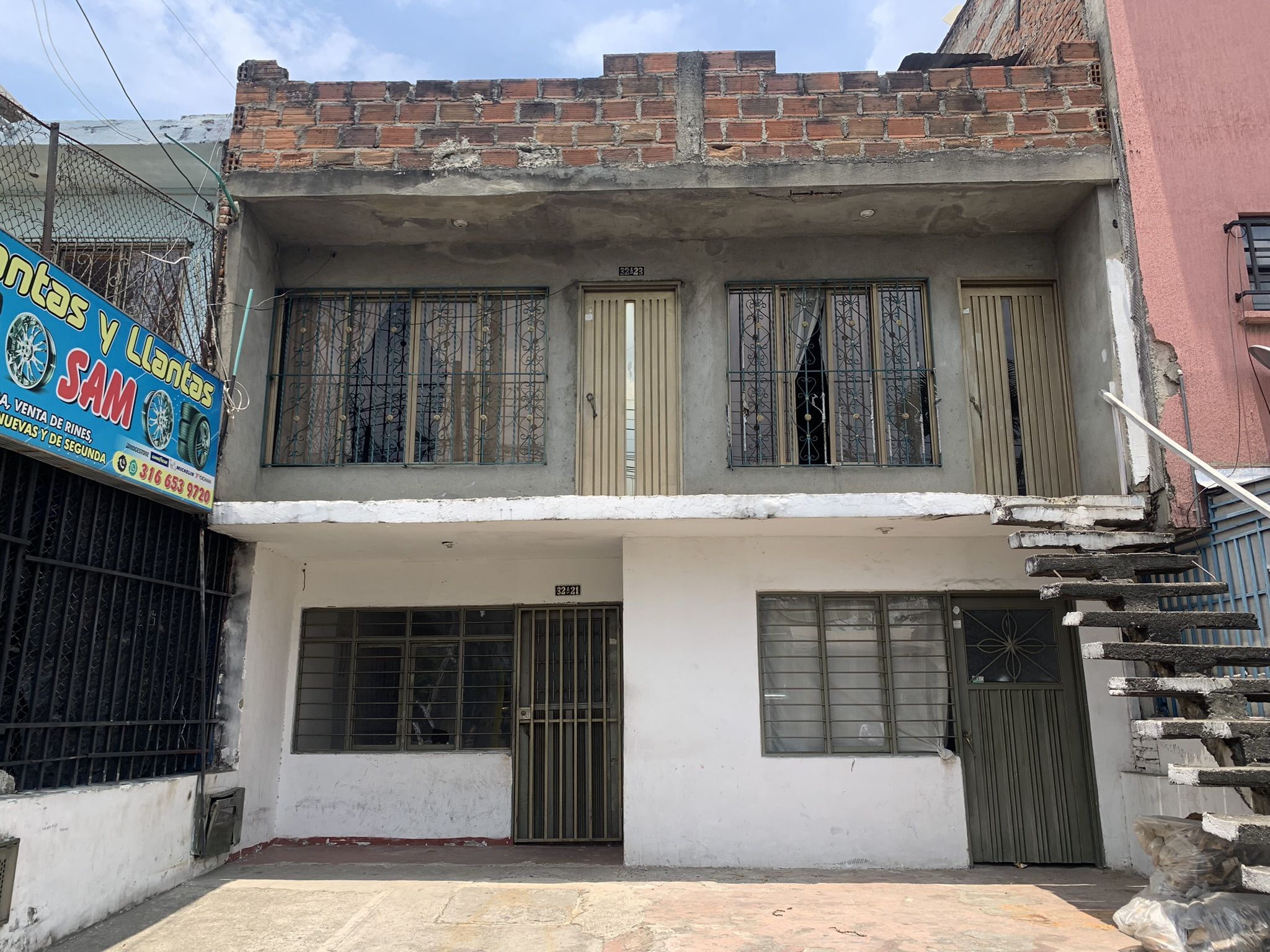 Casa en venta Valle Del Cauca Cali El Diamante 182 m2 Habitaciones 11 Baños 2 Garajes 1 Precio $370000000