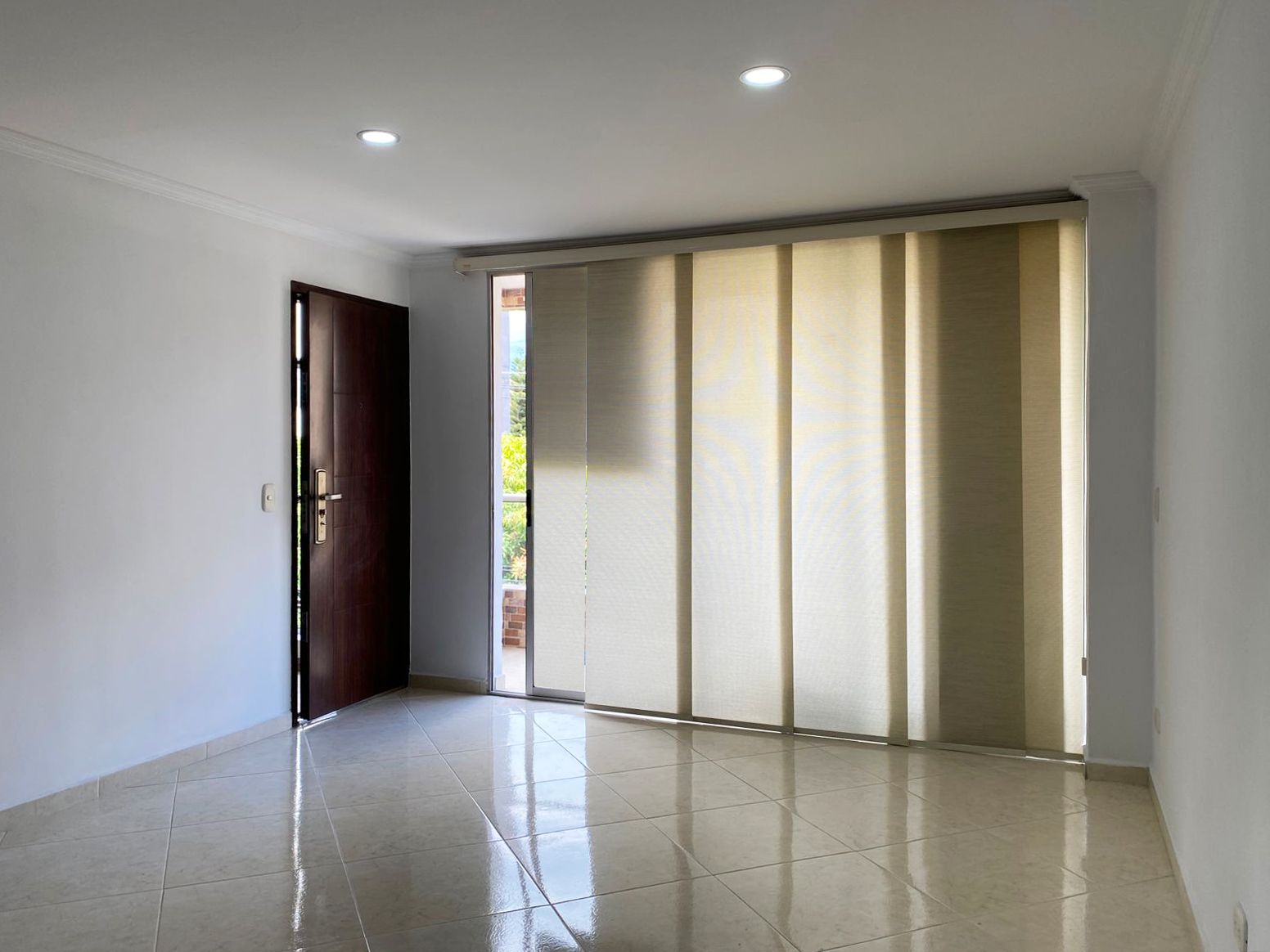 Apartamento en arriendo o venta Antioquia Medellín Rosales 72 m2 Habitaciones 3 Baños 2 Garajes 0 Precio venta $470000000 Precio arriendo $2850000