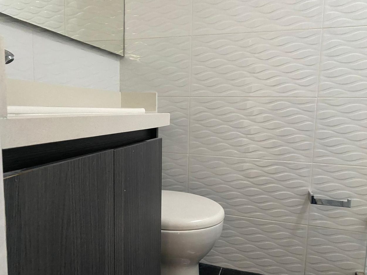 Casa en arriendo Antioquia Envigado Loma Del Atravesado 250 m2 Habitaciones 4 Baños 4 Garajes 4 Precio $9650000