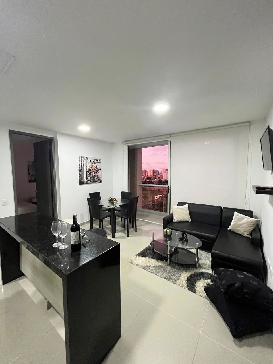 Apartamento en arriendo Atlántico Barranquilla Altamira 70 m2 Habitaciones 2 Baños 3 Garajes 1 Precio $3500000