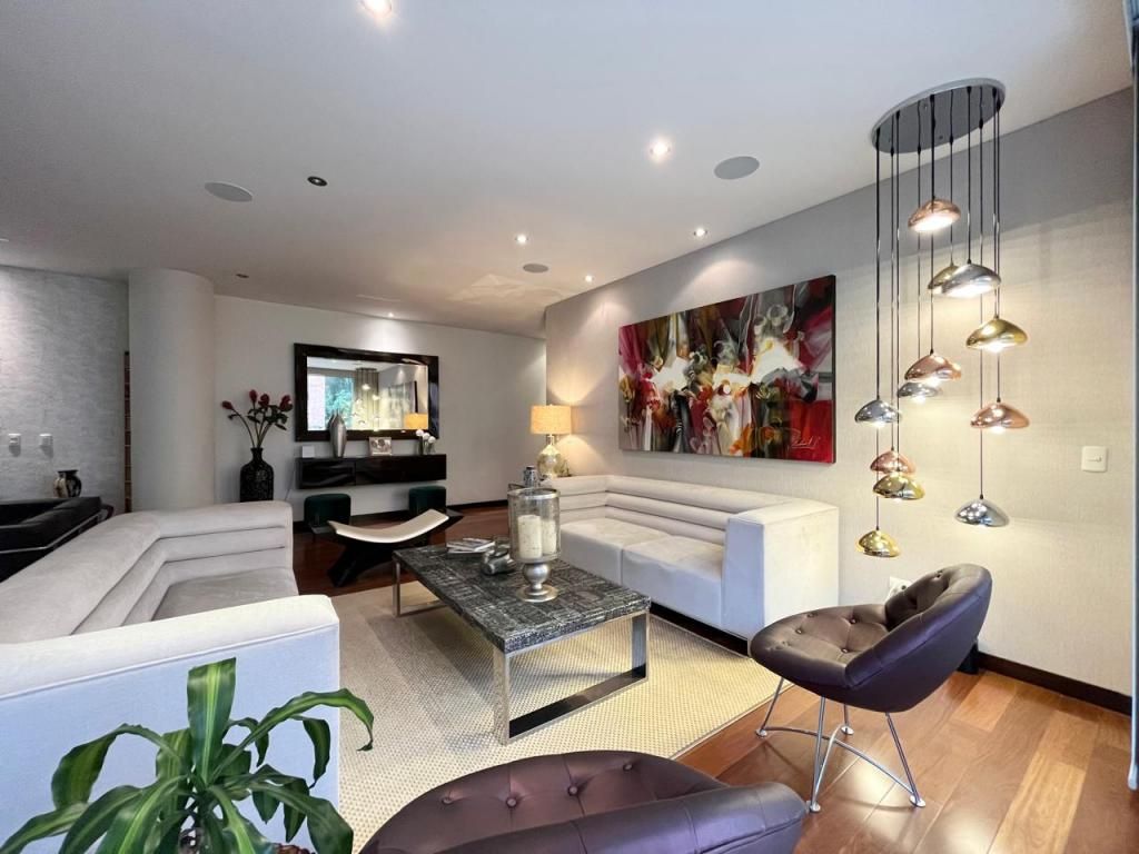 Apartamento en venta Cundinamarca Bogotá María Cristina 270 m2 Habitaciones 3 Baños 5 Garajes 4 Precio $2500000000