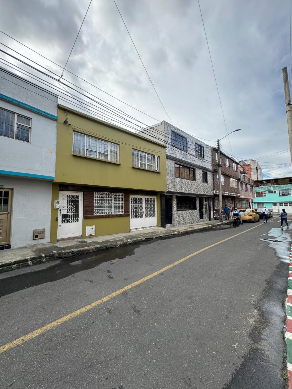 Casa en venta Cundinamarca Bogotá Bellavista Occidental 225 m2 Habitaciones 4 Baños 2 Garajes 0 Precio $695000000