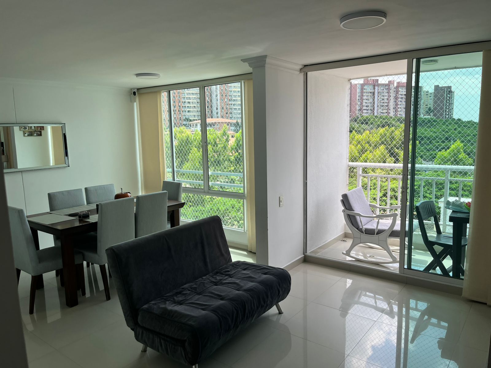 Apartamento en arriendo Atlántico Barranquilla Corregimiento La Playa 94 m2 Habitaciones 3 Baños 3 Garajes 1 Precio $2650000