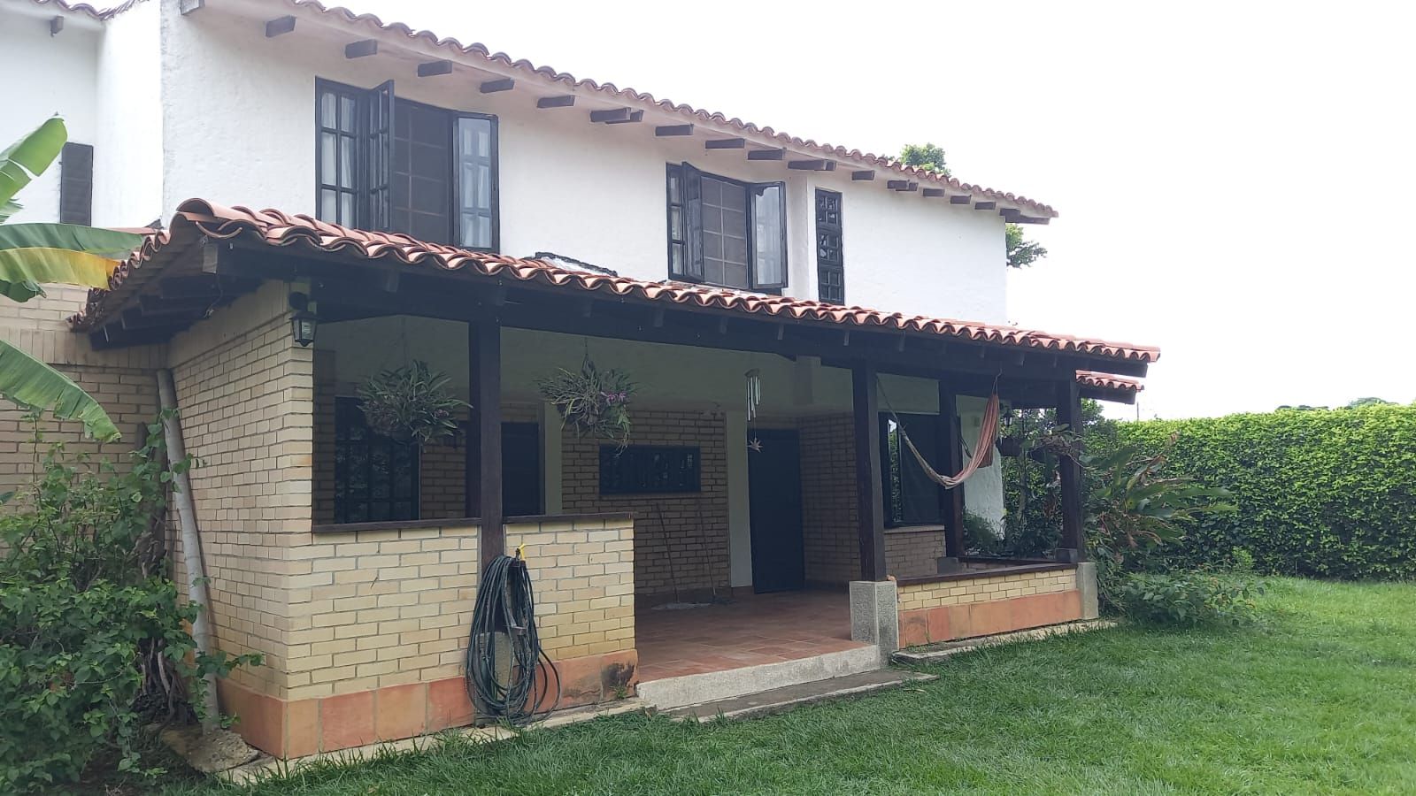 Casa en arriendo Valle Del Cauca Jamundí Cn Samanes De La Morada 347 m2 Habitaciones 4 Baños 5 Garajes 6 Precio $4800000