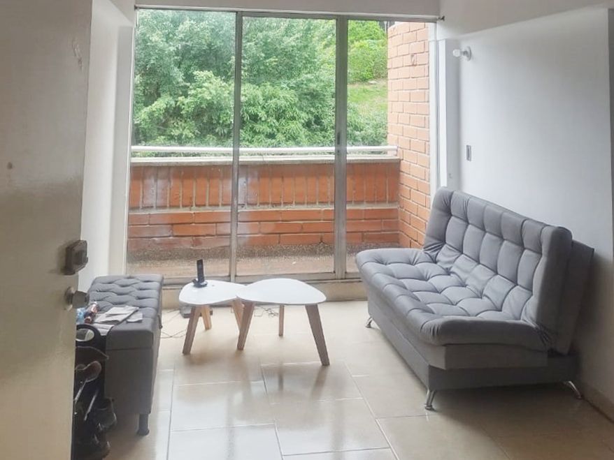 Apartamento en venta Antioquia Medellín Loma De Los Bernal 70 m2 Habitaciones 3 Baños 2 Garajes 1 Precio $420000000