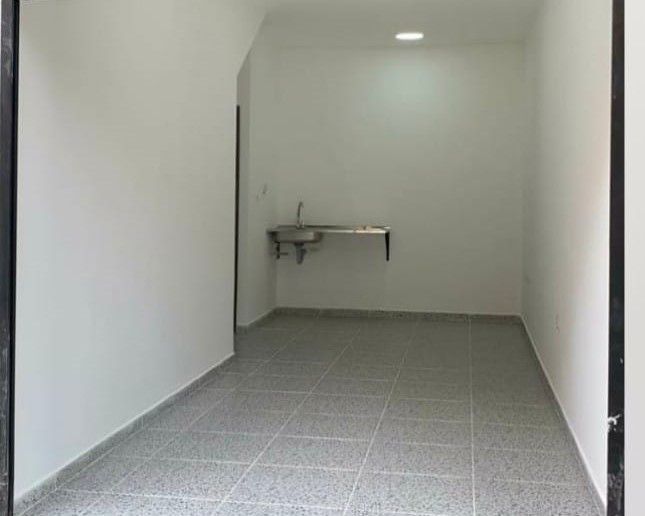 Local en venta Antioquia Itagüí Fátima 26 m2 Habitaciones 0 Baños 1 Garajes 0 Precio $185000000