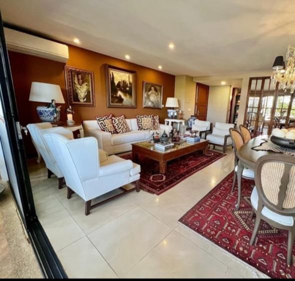 Apartamento en venta Valle Del Cauca Cali Parcelaciones Pance 232 m2 Habitaciones 3 Baños 4 Garajes 2 Precio $1200000000