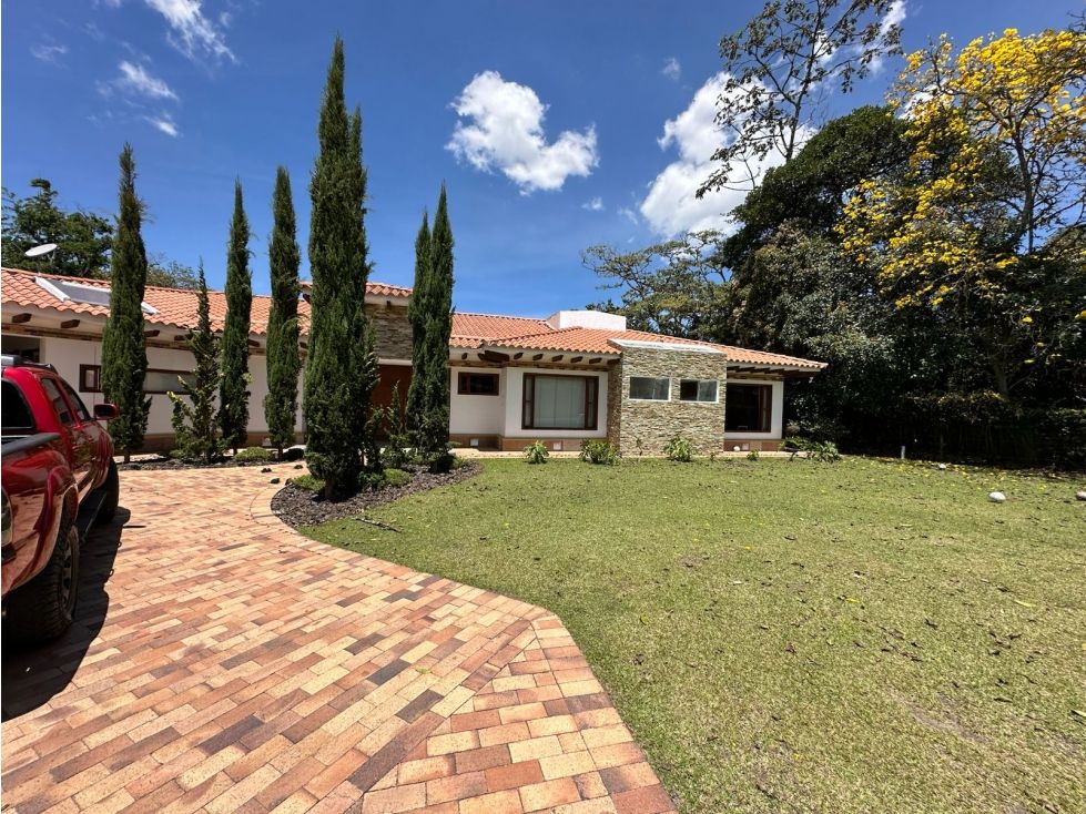 Finca en venta Antioquia Medellín La Candelaria 450 m2 Habitaciones 4 Baños 7 Garajes 3 Precio $3200000000