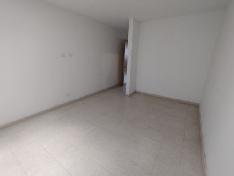 Oficina en arriendo Cundinamarca Bogotá Centro Fontibon 25 m2 Habitaciones 0 Baños 1 Garajes 0 Precio $1000000