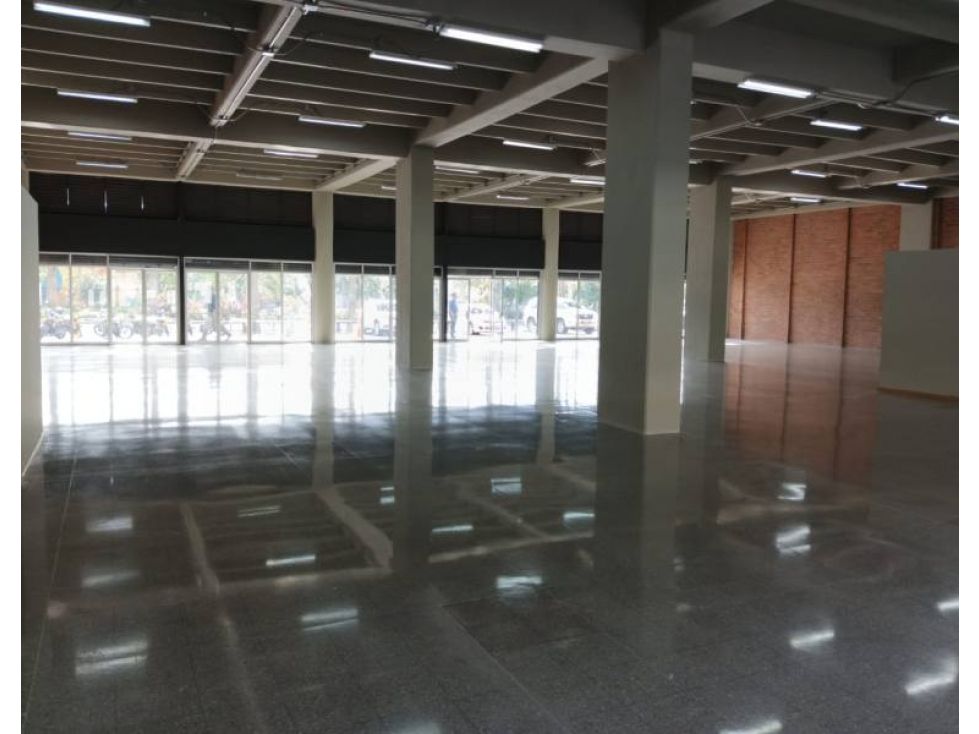 Local en arriendo Antioquia Medellín Cristo Rey 581 m2 Habitaciones 0 Baños 2 Garajes 9 Precio $43290600
