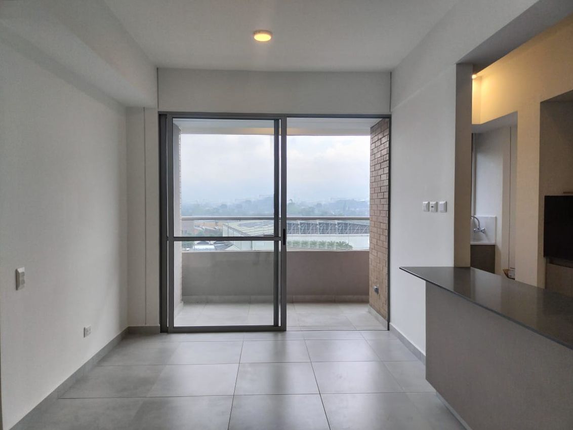 Apartamento en arriendo Antioquia Envigado Las Palmas 76 m2 Habitaciones 3 Baños 2 Garajes 1 Precio $3750000