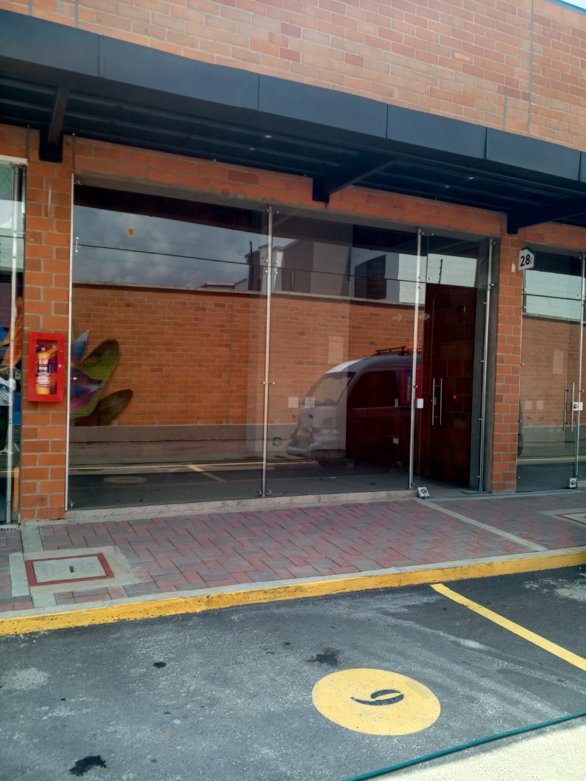 Local en venta Valle Del Cauca Jamundí Alameda Del Rio Claro 20 m2 Habitaciones 0 Baños 1 Garajes 0 Precio $240000000