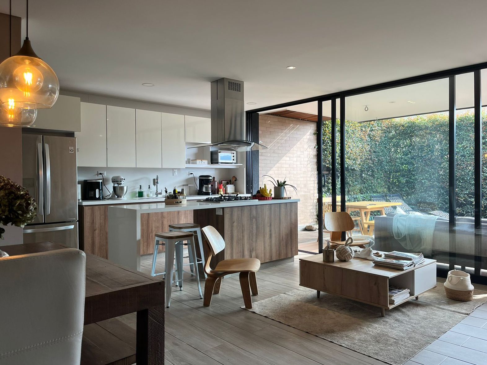 Casa en venta Antioquia Envigado Loma Del Atravesado 203 m2 Habitaciones 3 Baños 4 Garajes 4 Precio $2030000000