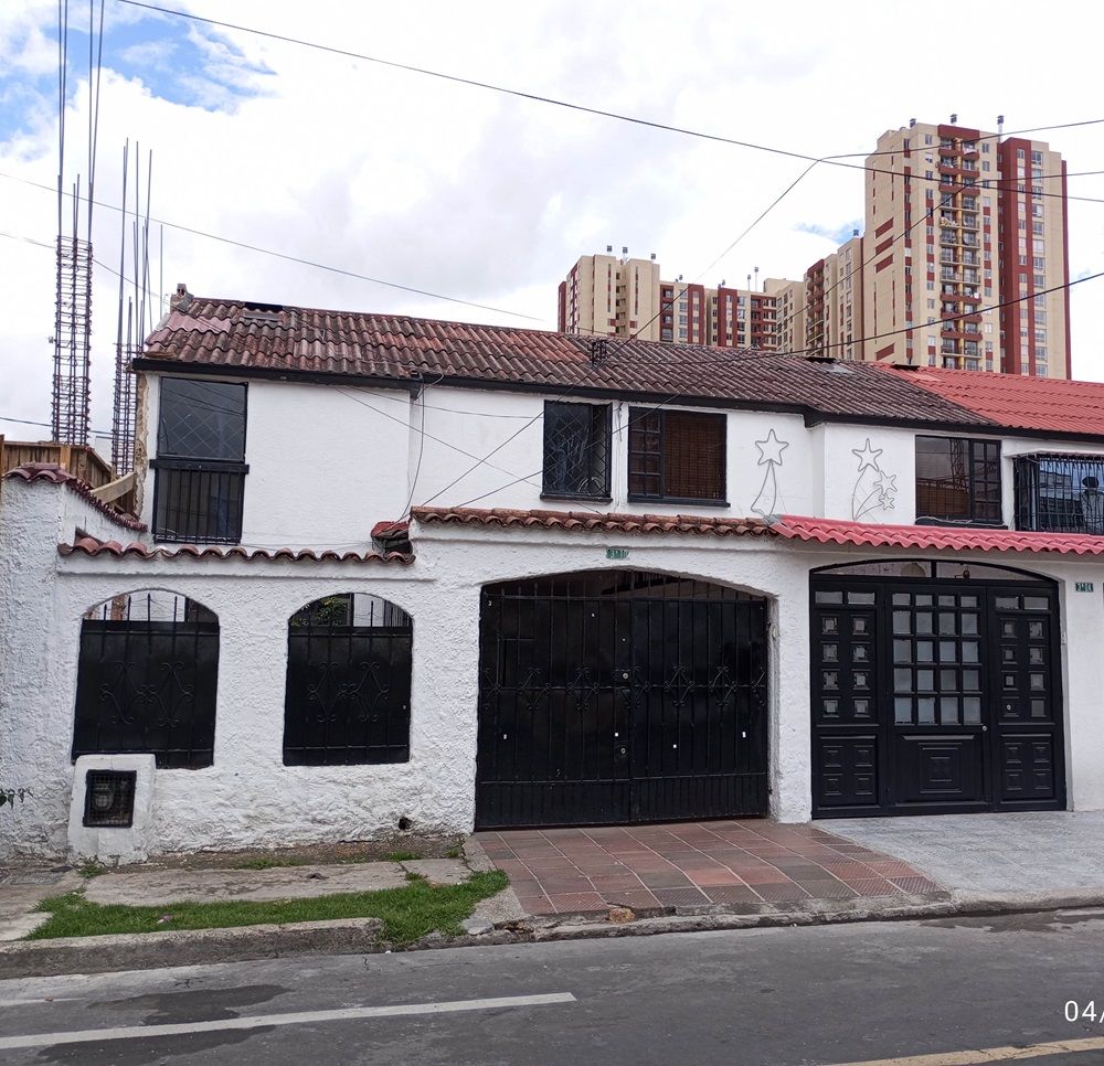 Casa en venta Cundinamarca Bogotá Tibana 158 m2 Habitaciones 5 Baños 2 Garajes 1 Precio $750000000