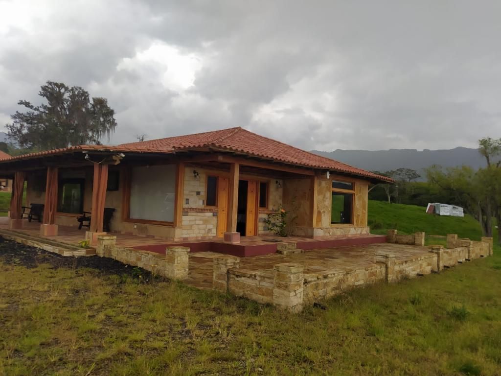 Finca en venta Boyacá Moniquirá Moniquira 360 m2 Habitaciones 4 Baños 3 Garajes 0 Precio $2500000000