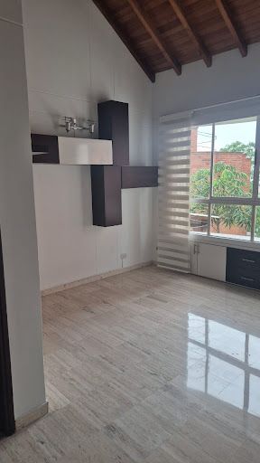Casa en arriendo Antioquia Medellín Asomadera No2 420 m2 Habitaciones 4 Baños 7 Garajes 3 Precio $11000000