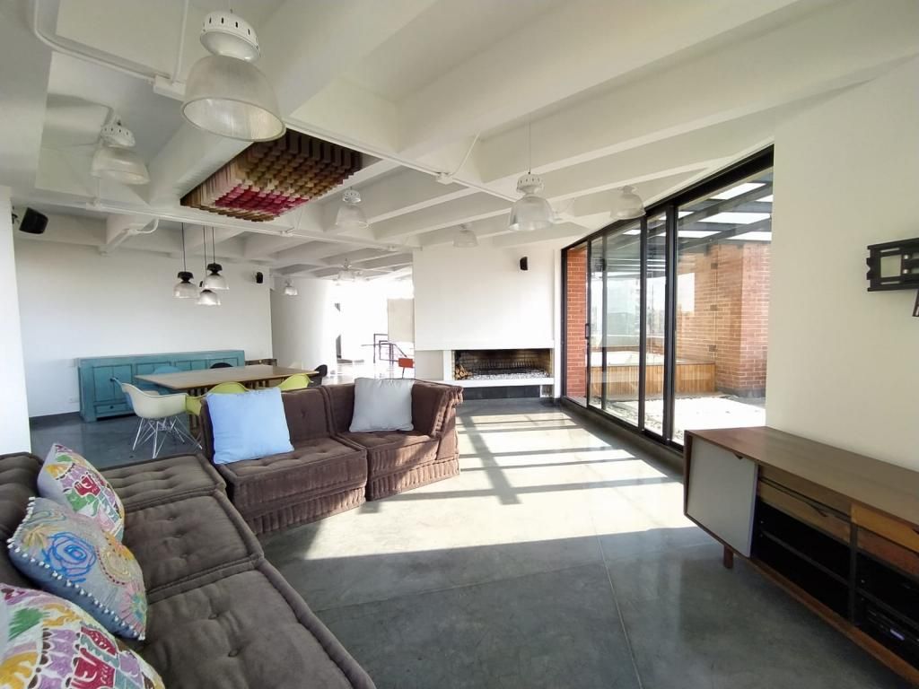 Apartamento en arriendo Cundinamarca Bogotá Bellavista 400 m2 Habitaciones 3 Baños 3 Garajes 4 Precio $24022000