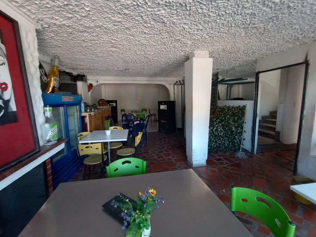 Casa en venta Cundinamarca Bogotá Las Villas 240 m2 Habitaciones 4 Baños 3 Garajes 0 Precio $900000000