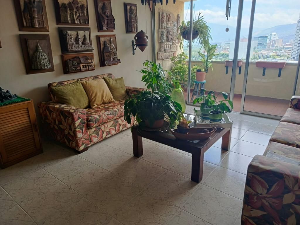 Apartamento en venta Antioquia Medellín Los Conquistadores 157 m2 Habitaciones 3 Baños 3 Garajes 2 Precio $990000000